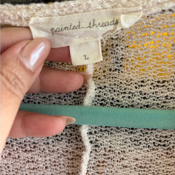 Painted Threads Cream Shrug Sweater with Asymmetrical Hem - Picture 4 of 5